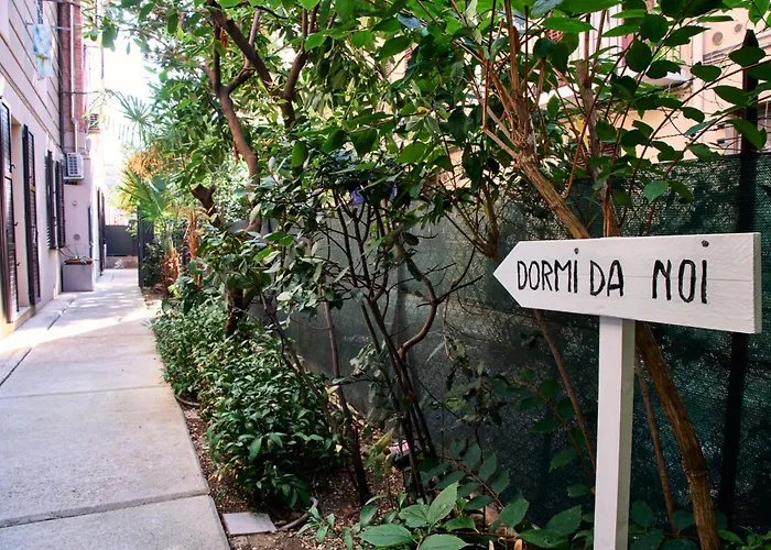 Dormi da noi